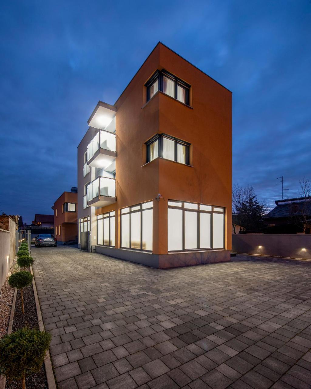 Ratkajec Luxury Apartments Вараждин Экстерьер фото