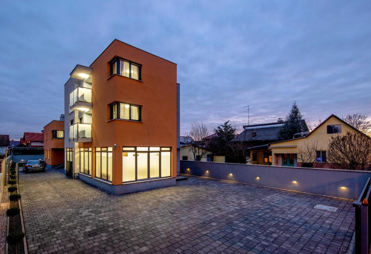 Ratkajec Luxury Apartments Вараждин Экстерьер фото